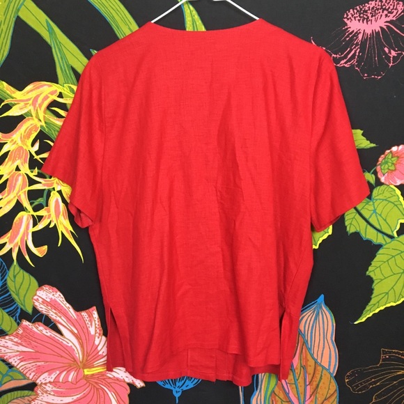 🗝 3for25 ViNTAGE / Red Pleated Button Blouse - Picture 5 of 5